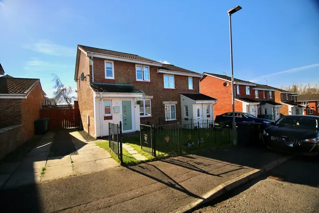 Cherry Avenue, Cumbernauld, G67 3BG, photo 1