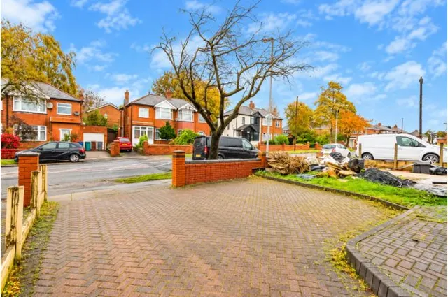 Parkhills Road, Bury, BL9, photo 3