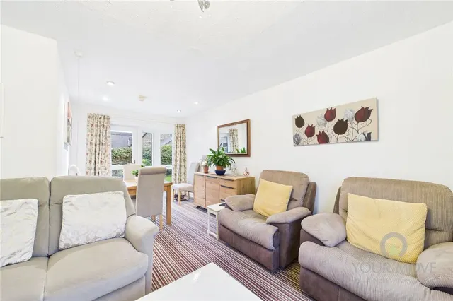 Pond Farm Close, Duston, NN5, photo 2