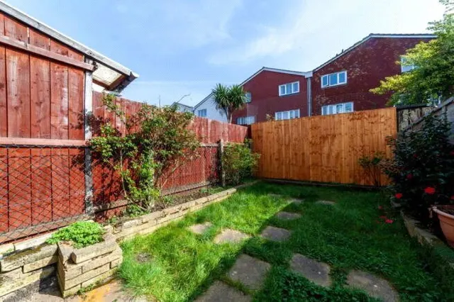 Photo 2 — Skelley Road, Stratford, London, E15