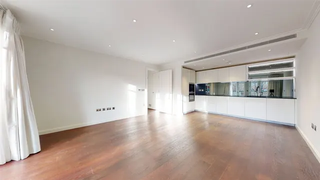 Carnwath Road, London, SW6, photo 3