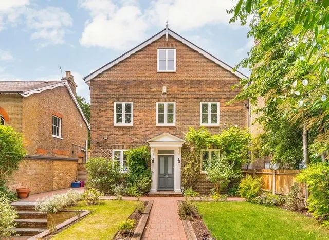The Avenue, Twickenham, TW1, photo 1