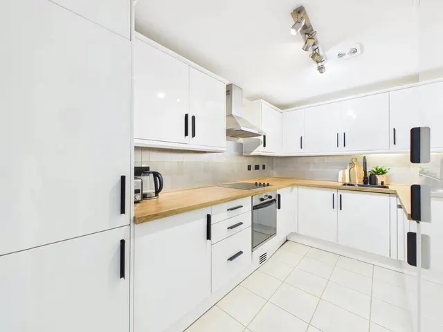 Petersham Road, Richmond, TW10, photo 3