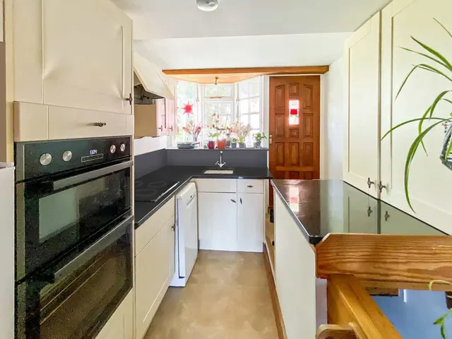 Guards Club Road, Maidenhead, SL6, photo 3