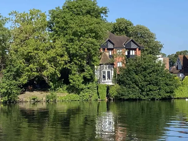 Guards Club Road, Maidenhead, SL6, photo 1