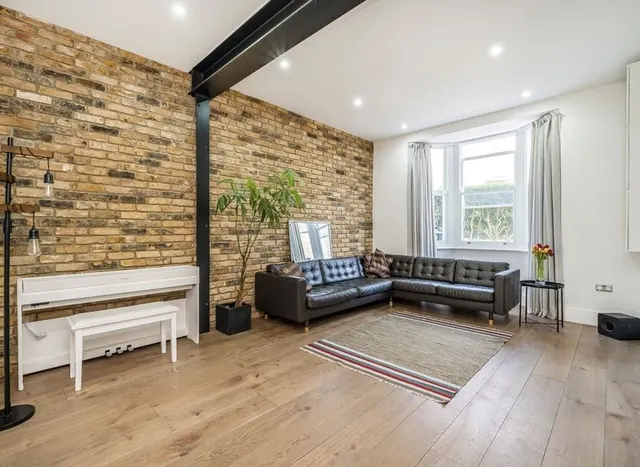 Falkland Road, Kentish Town, NW5, photo 3