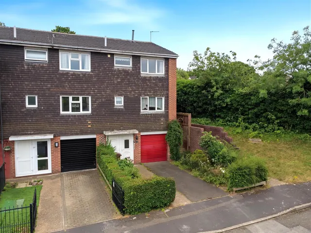 Pippin Close, Nottingham, NG3, photo 1