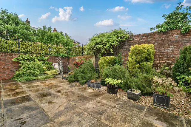 Photo 2 — Clarendon Court, Marlborough, SN8