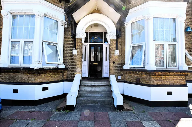 Brigstock Road, Thornton Heath, CR7, photo 1
