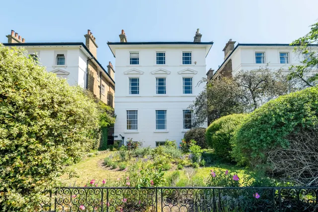 Vanbrugh Terrace, London, SE3, photo 1