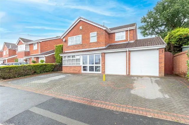 Blackstitch Lane, Webheath, Redditch, Worcestershire, B97 5TQ, photo 1