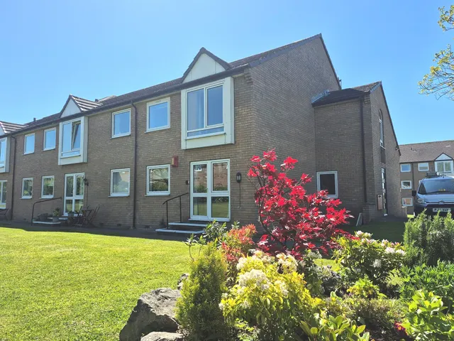 Redcroft, Wirral, photo 1