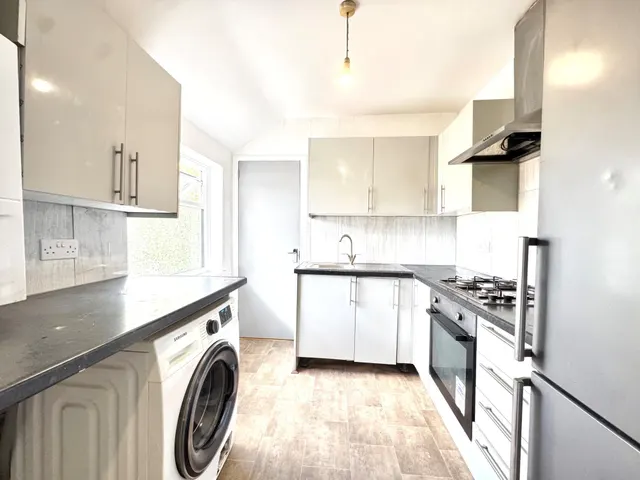 Kathrine Road, Forest Gate E7, photo 1
