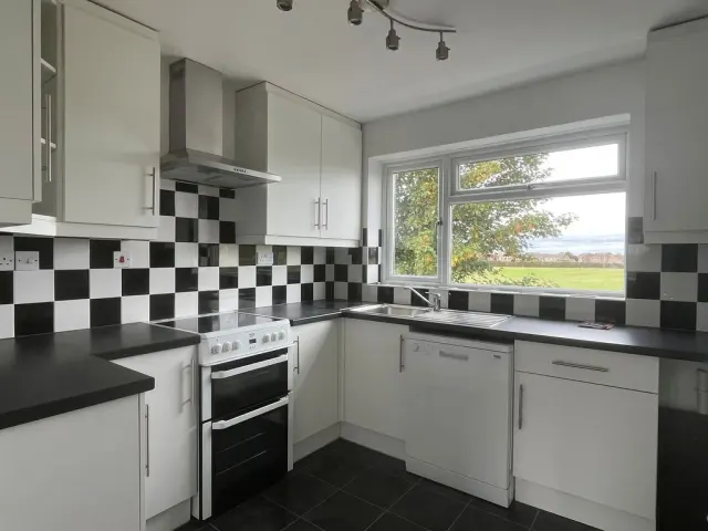 Photo 2 — Carrington Place, Tring, Hertfordshire, HP23 5JZ