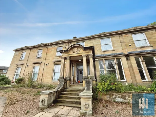 Moorside Avenue, Crosland Moor, HD4, photo 1