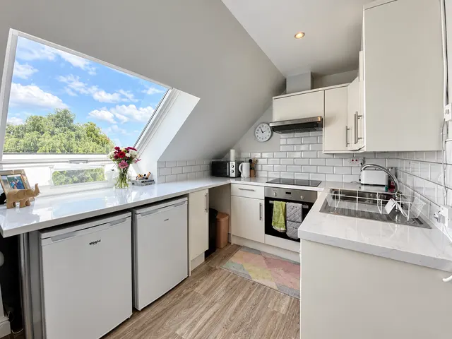 Bicester Road, Aylesbury, HP19, photo 3