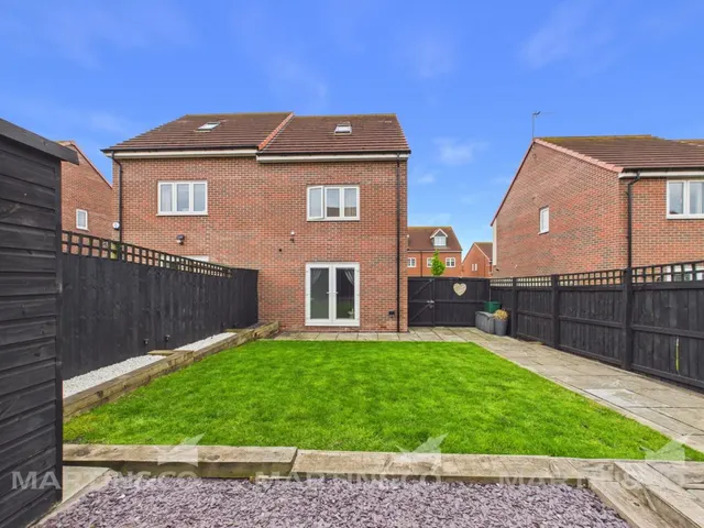 Photo 3 — Woodlands, Doncaster, South Yorkshire