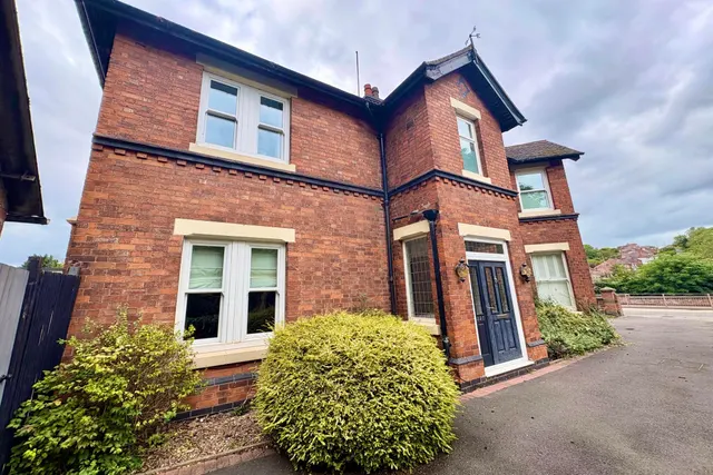 Shobnall Road, Burton-on-trent, DE14, photo 1