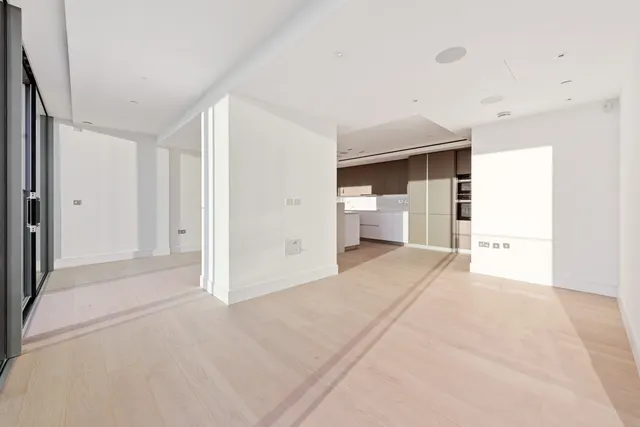 Bollinder Place, Carrara Tower, EC1V, photo 1