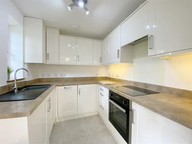 Mill Road, Worthing, photo 2
