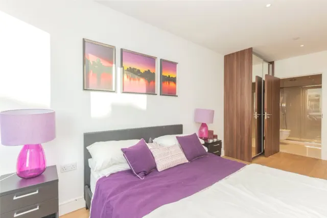 Longfield Avenue, Ealing, W5, photo 3