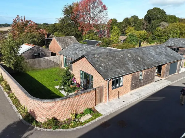 Framptons Courtyard, Holtwood, BH21, photo 1