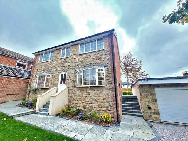 Hall Lane, Harrogate, photo 1