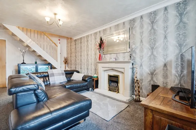 Caldbeck Drive, Farnworth, BL4, photo 2