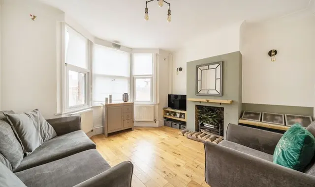 Albert Road, Ashtead, KT21, photo 3