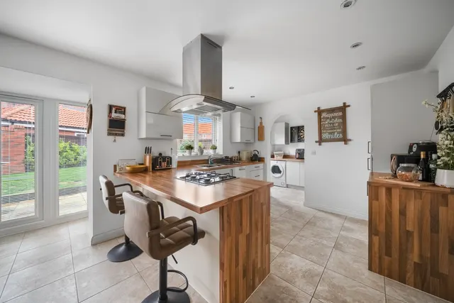 Swale Close, Langthorpe, YO51, photo 3
