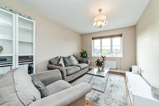 Peggs Way, Basingstoke, RG24, photo 3