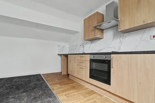 Commercial Street, NP20, photo 2