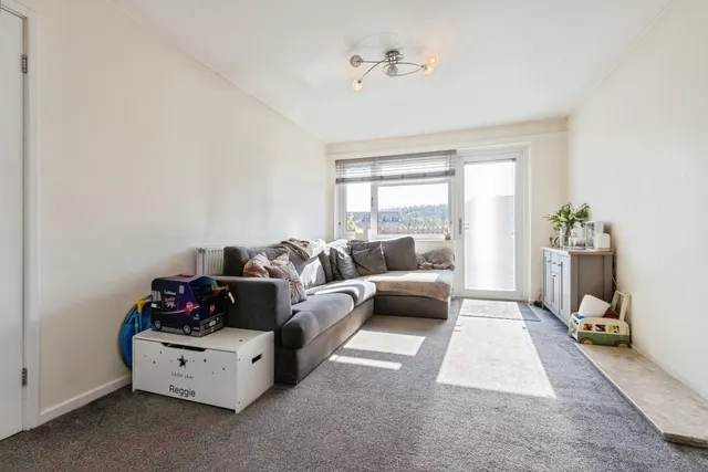 Photo 2 — Pinfold Close, Flockton, Wakefield, West Yorkshire, WF4