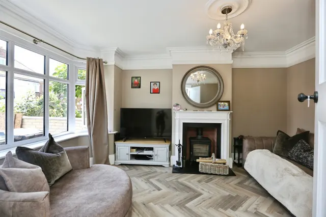 Photo 3 — Bury Crescent, Gosport