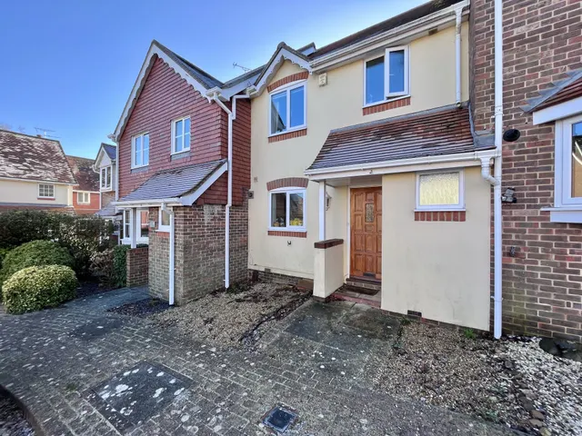 Gainsborough Mews, Titchfield, PO14, photo 1