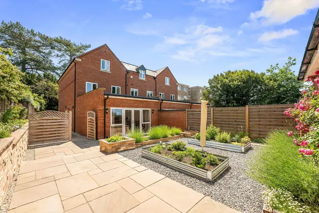 Park Lane, Salisbury, SP1, photo 1