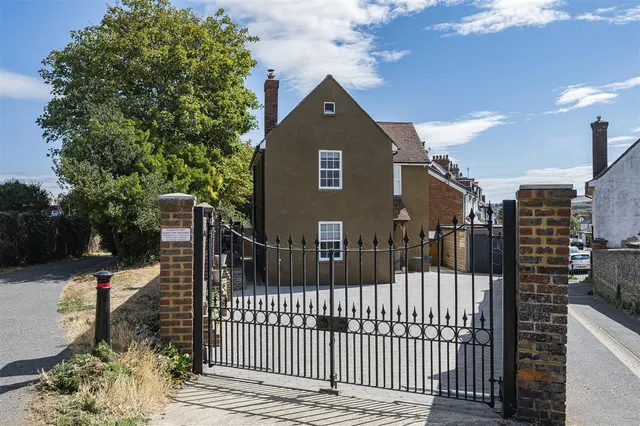 Bramber Lane, Seaford, photo 1