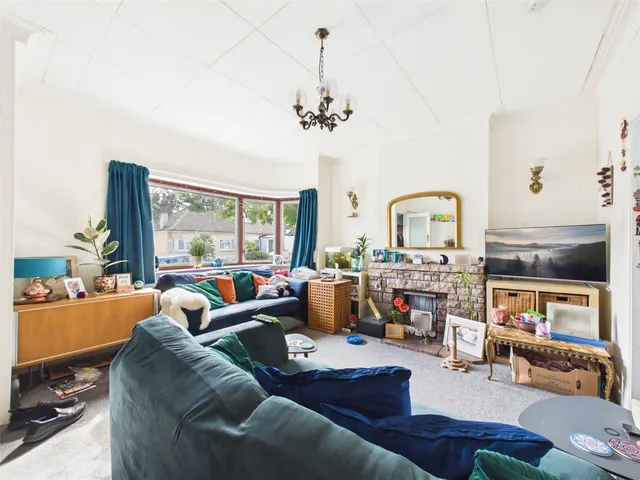 Rosecroft Gardens, Twickenham, TW2, photo 3