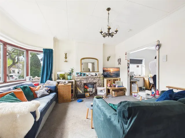 Rosecroft Gardens, Twickenham, TW2, photo 2