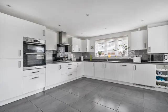 Barracks Road, Fremington, EX31, photo 2