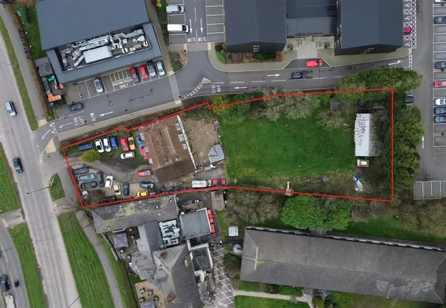Photo 2 — Little Orchard, Cribbs Causeway, Almondsbury, Bristol, BS10 7TL