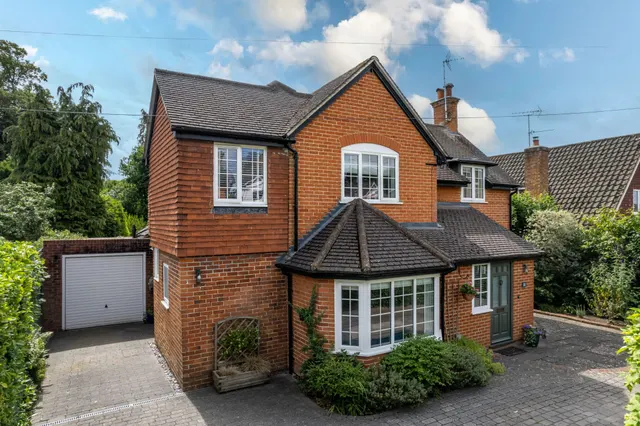 Connaught Road, Fleet, GU51 3RA, photo 1