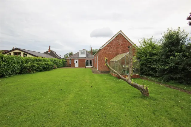 Hawthorne Avenue, Willerby, photo 1
