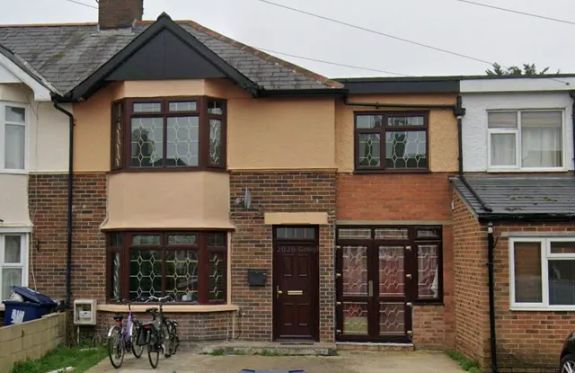 Cricket Road, Oxford, photo 1