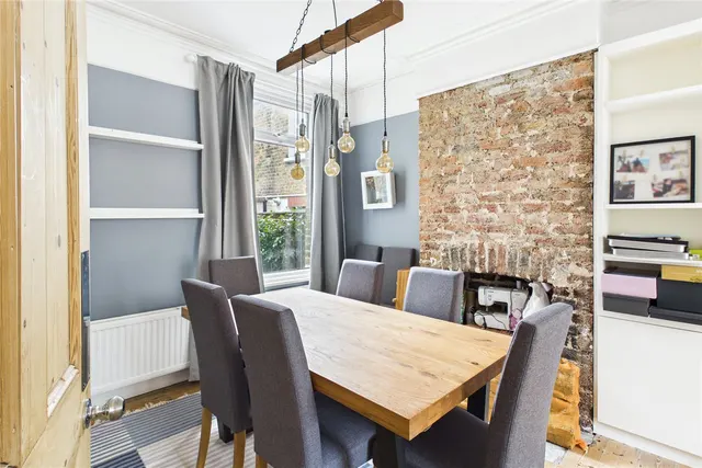 Ellora Road, London, SW16, photo 1