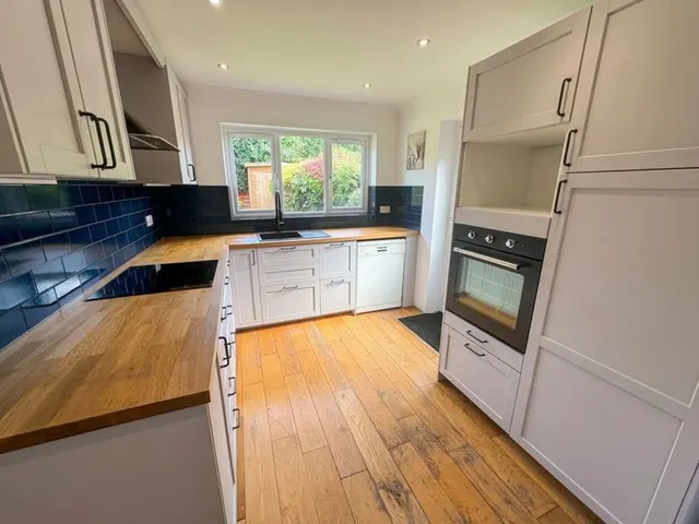 Glenorchy Close, Crewe, photo 2