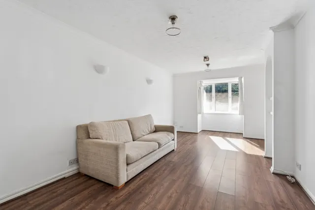 Photo 2 — Richfield Road, Bushey, Bushey, WD23 4RP