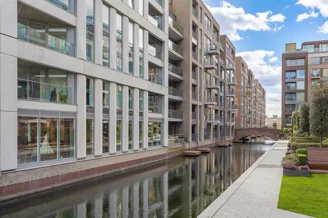 Lockgate Road, London, SW6, photo 1