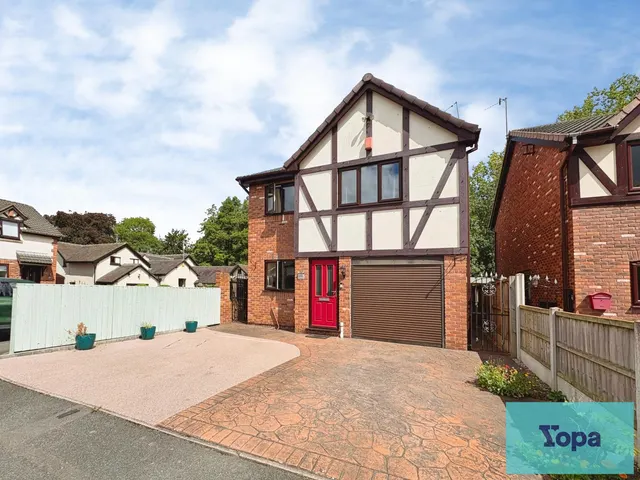 Danebower Road, Trentham, ST4, photo 1