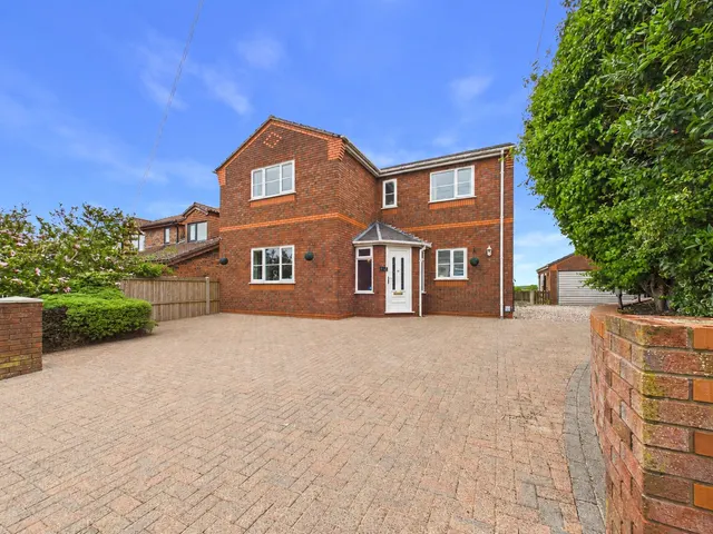 Pen Y Coed Road, Buckley, Flintshire, CH7 3ES, photo 1